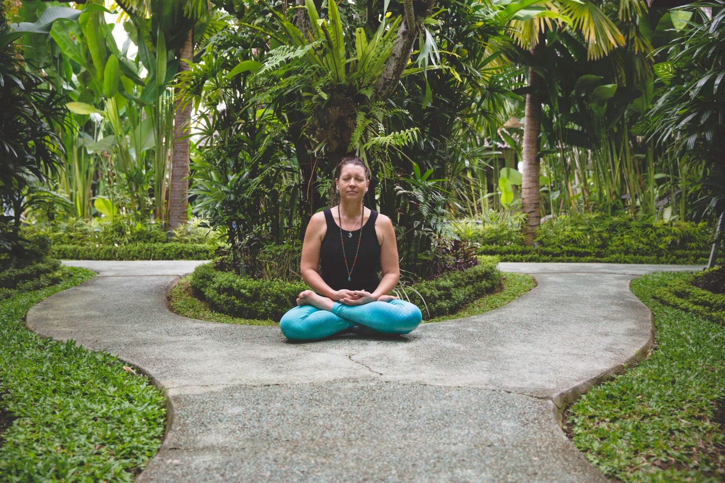 Natalie Snooke transformational coach and yoga teacher retreats